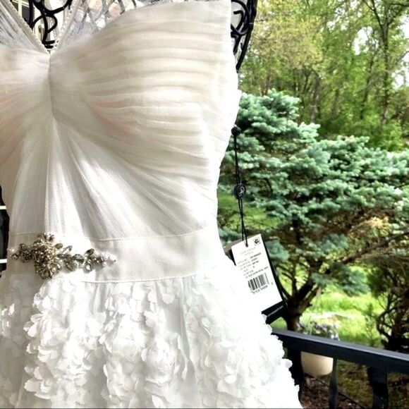 ADRIANNA PAPELL TULLE CHIFFON PETAL GOWN 6 NWT - Picture 15 of 16